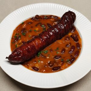 Iahnie de fasole cu carnati